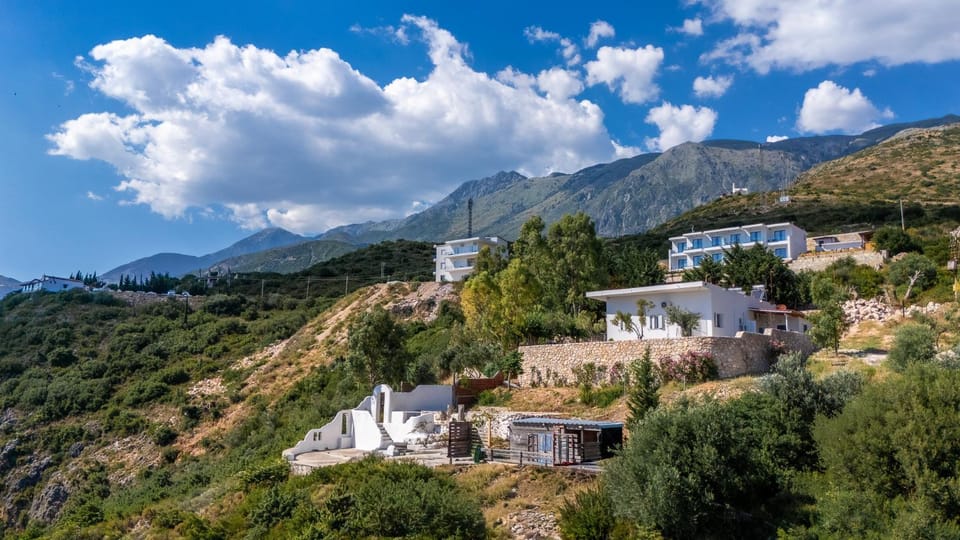 Property building, Day, Mountain view