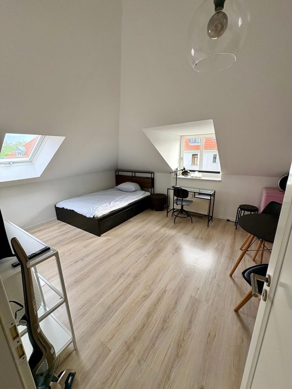 Modern möblierte Wohnung auf der Glacisstraße zwischen Neustadt, Elbwiesen Apartment in Dresden-Neustadt