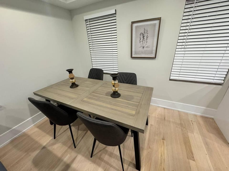 Bright & Spacious Duplex- Heart of Brookfield Apartment in Brookfield