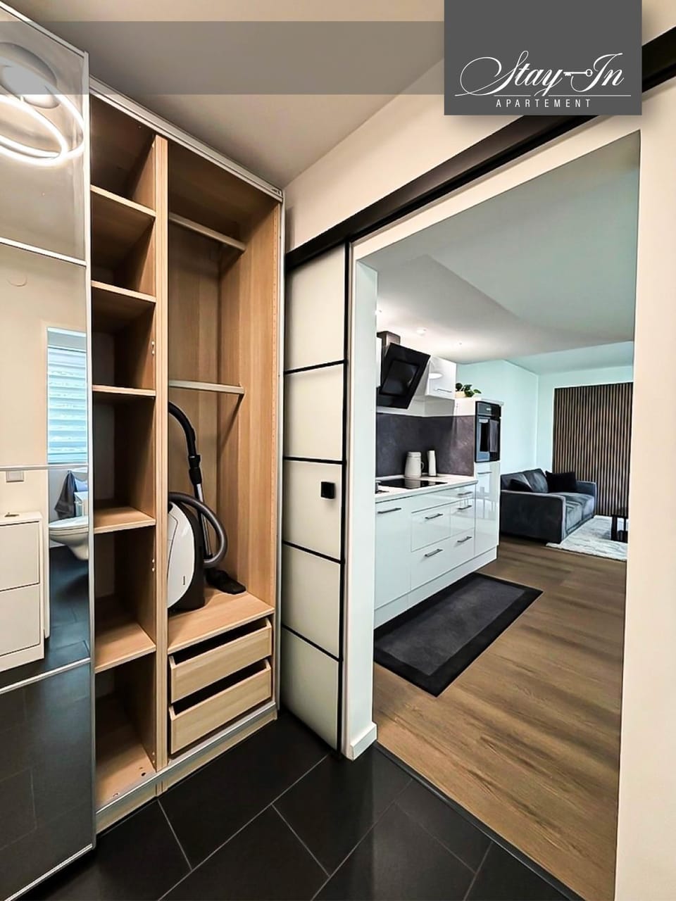 pet friendly, wardrobe