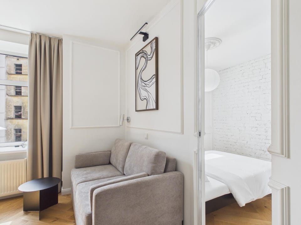 Bed, Living room, Photo of the whole room, Bedroom