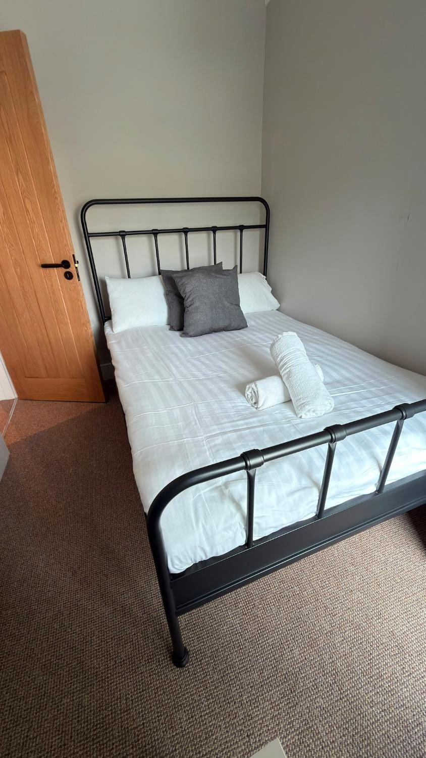 3-Bed Boutique Townhouse in Centre of Galway City House in Galway