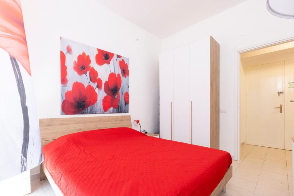 Bed, Photo of the whole room, Bedroom, wardrobe