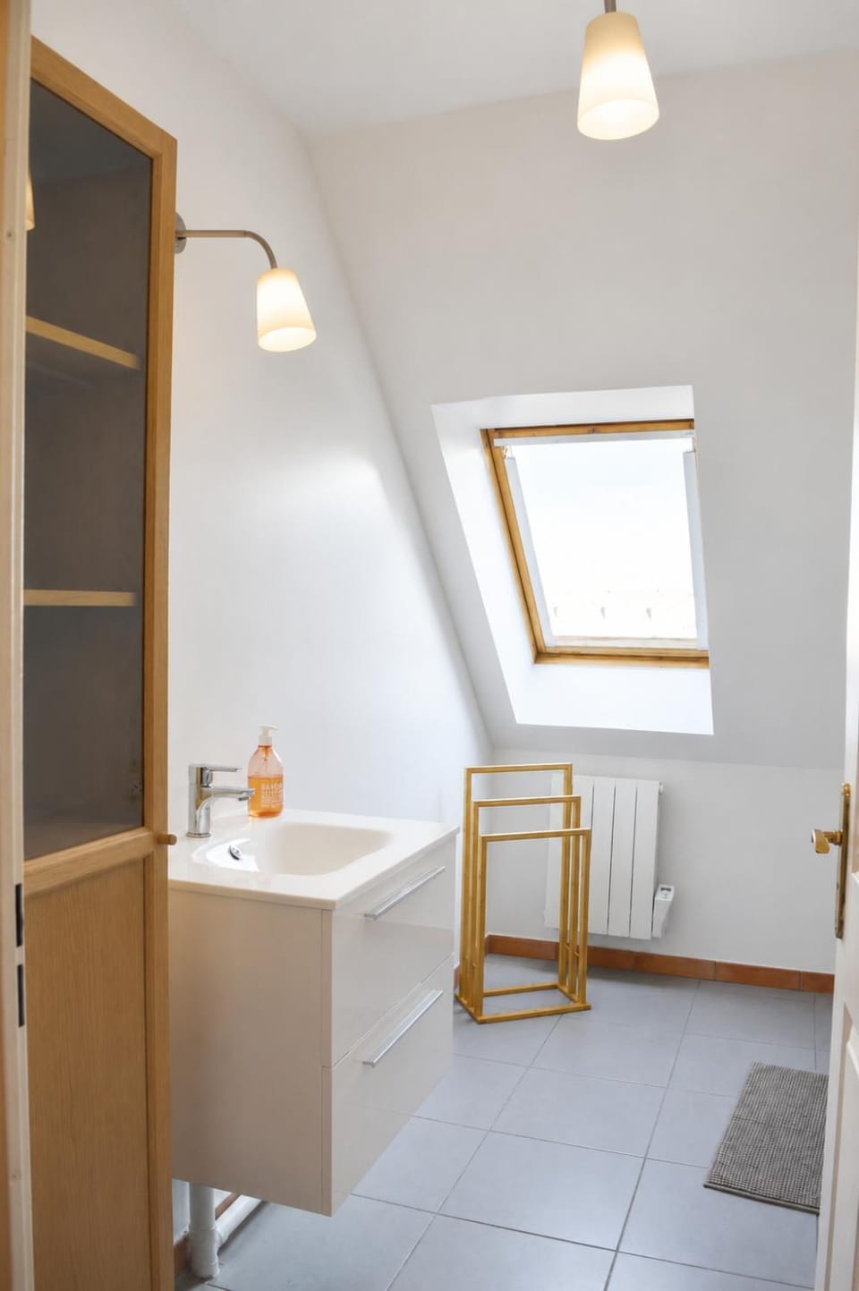 Studio rénové hypercentre Calme Parking Apartment in Sartrouville