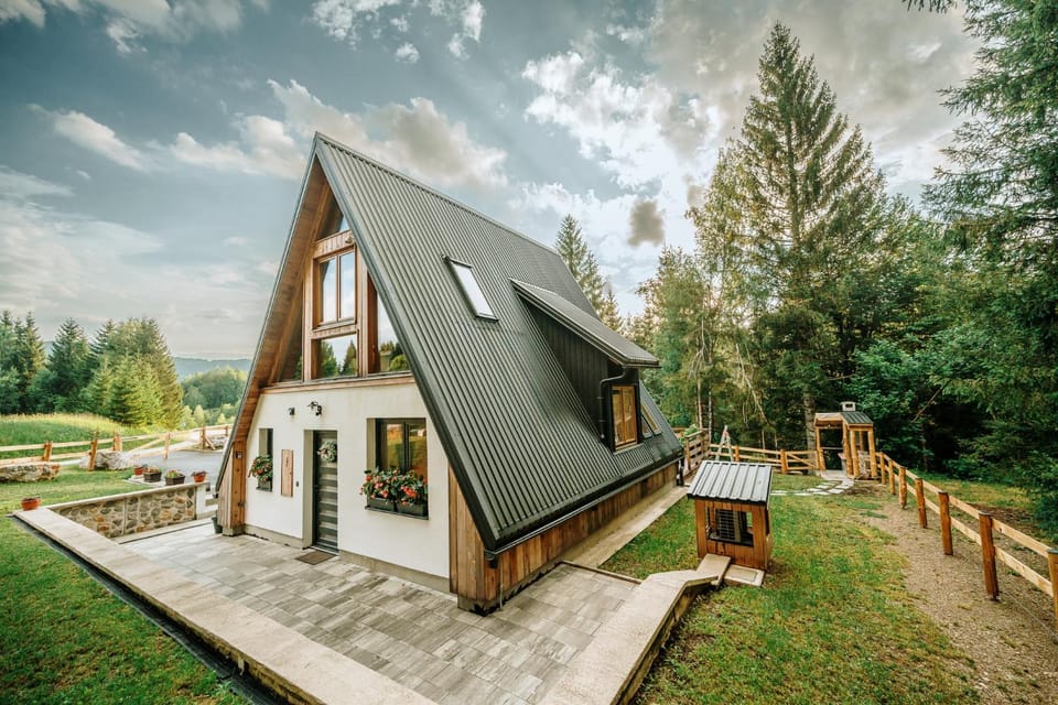Property building, Natural landscape