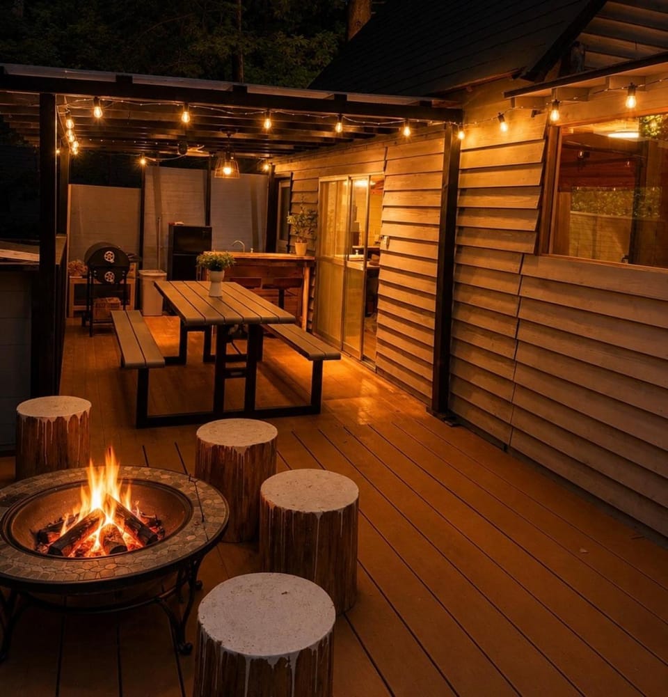 BBQ facilities, Dining area