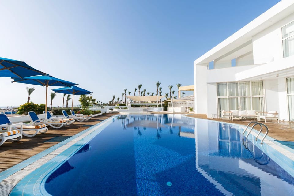 Day, Pool view, Swimming pool, Swimming pool, sunbed