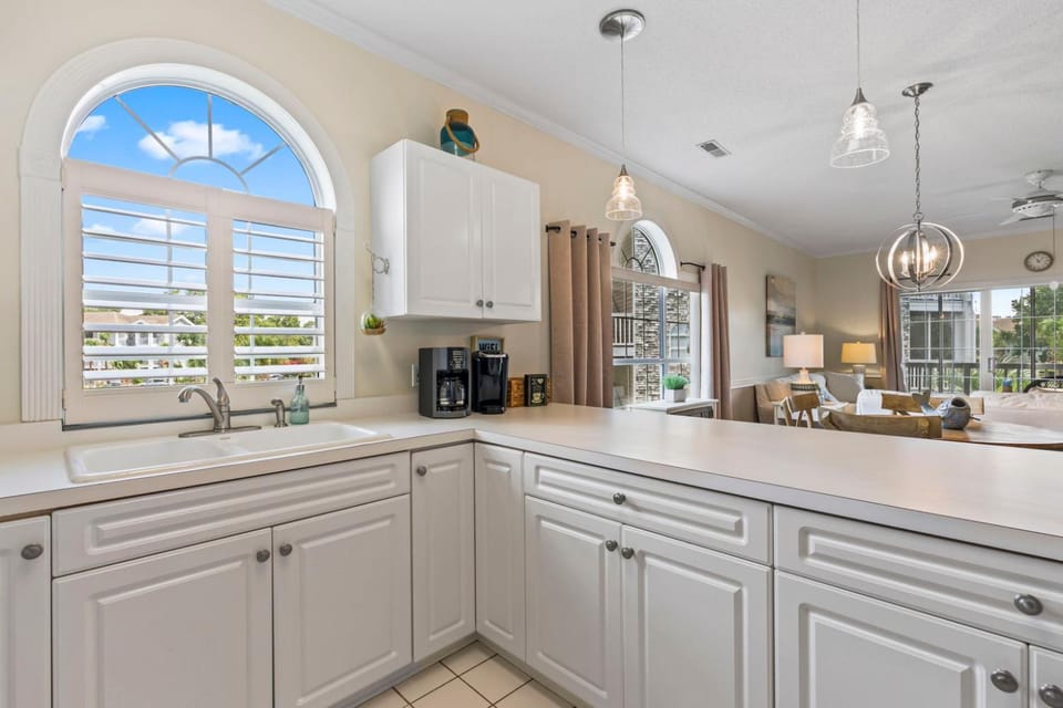 Magnolia Place 2BR Pool Pets Stay Free Apartment in Carolina Forest
