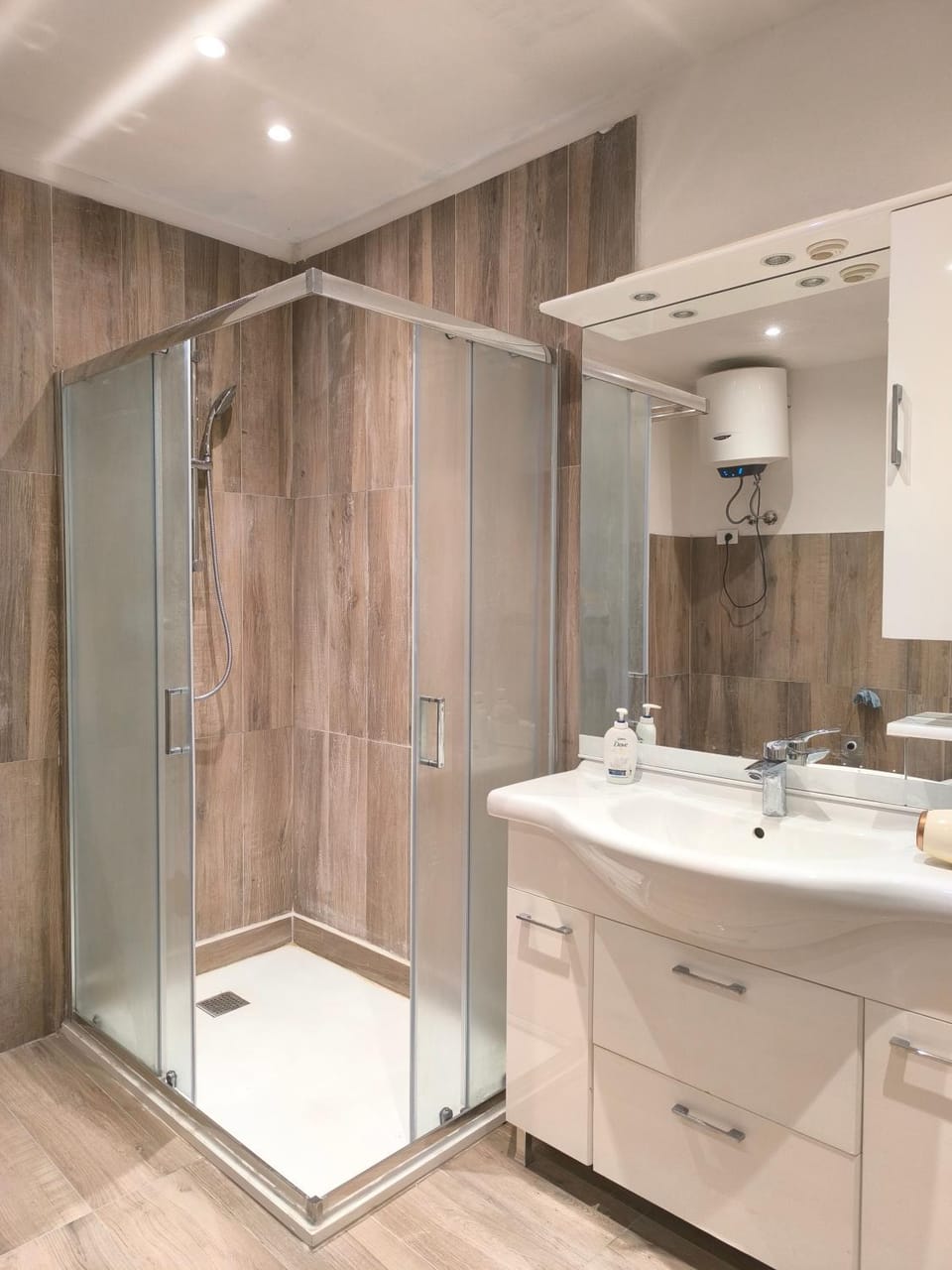 Shower, Bathroom