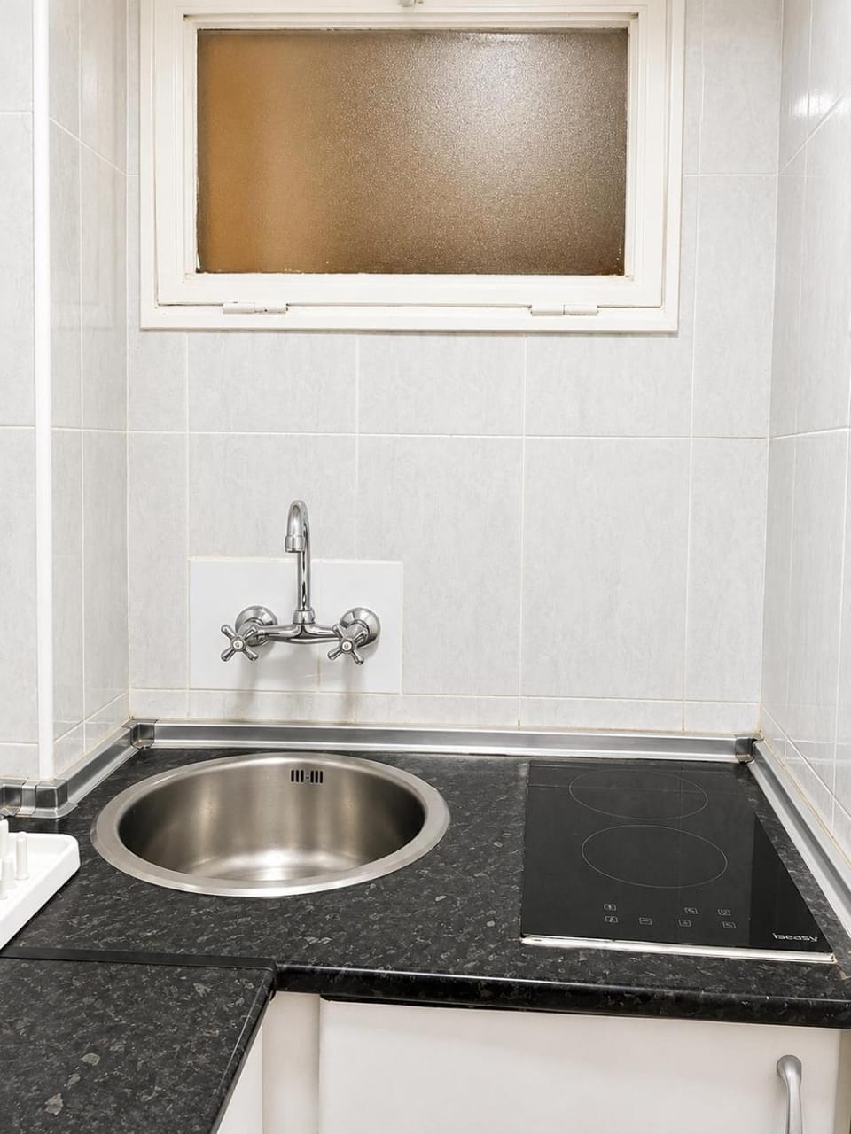 Kitchen or kitchenette, kitchen