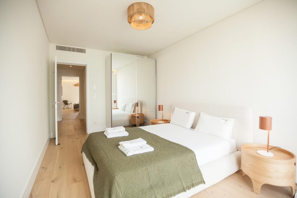 FLH Arroios Elegant Retreat with Pool & Parking Apartment in Lisbon