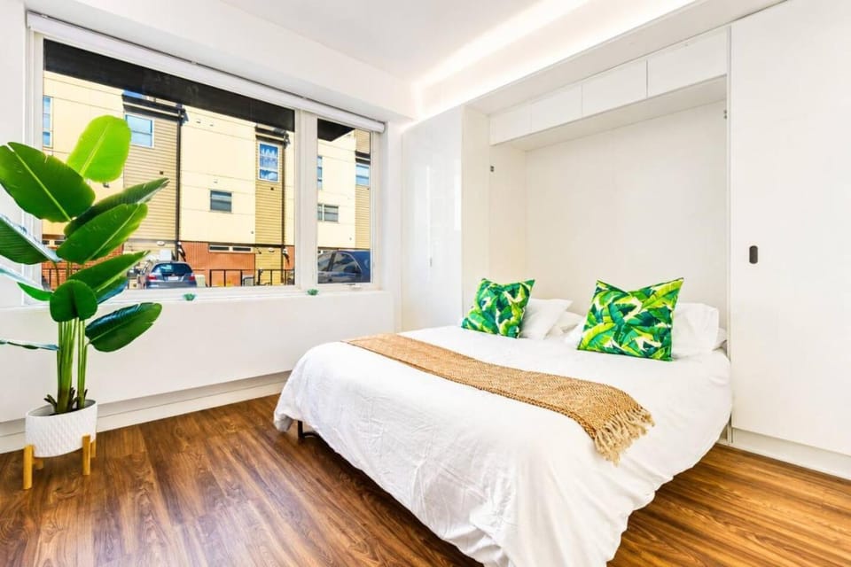 Modern Loft | Rooftop | Free Parking | Near CCF Apartment in Cleveland Heights