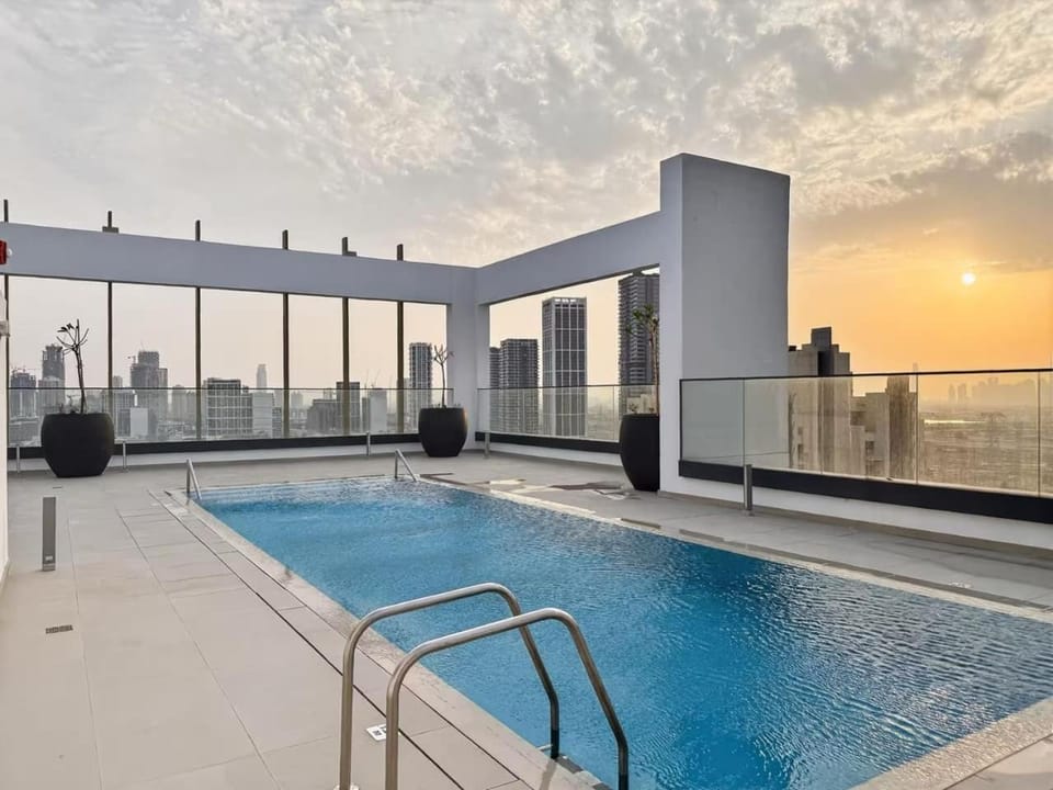 FIRST CLASS 1BR Modern Haven Tranquil City Apartment in Dubai