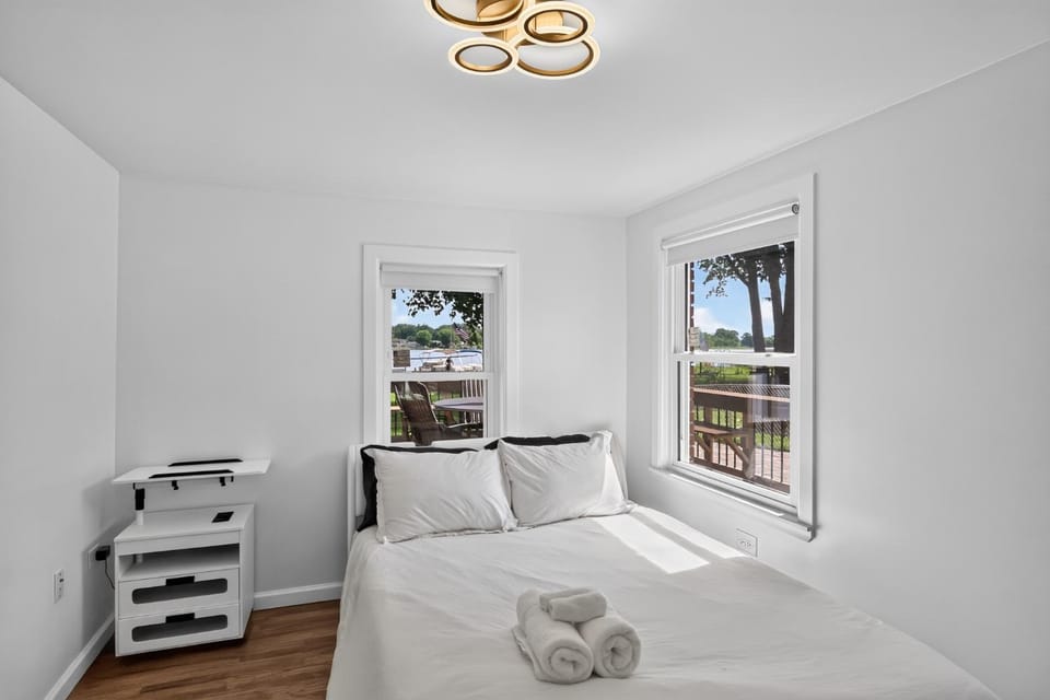 Bed, View (from property/room), Balcony/Terrace, Bedroom, towels