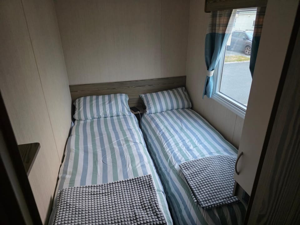Caravan Holiday Hire House in Towyn