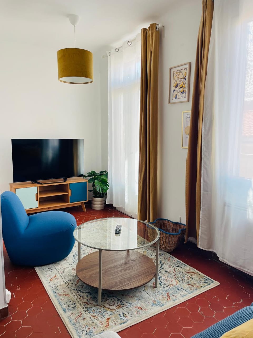 Sanary 1 min port et plage - Terrasse, Clim et parking - 4pax Apartment in Sanary-sur-Mer