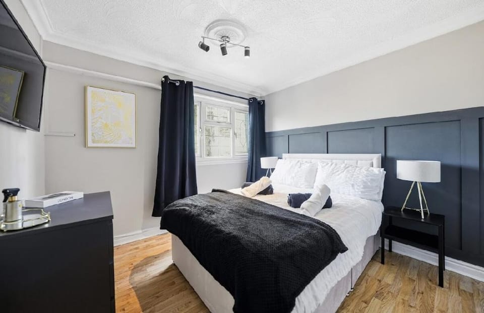 #165 3BR Retreat - Near NEC & Airport House in Metropolitan Borough of Solihull