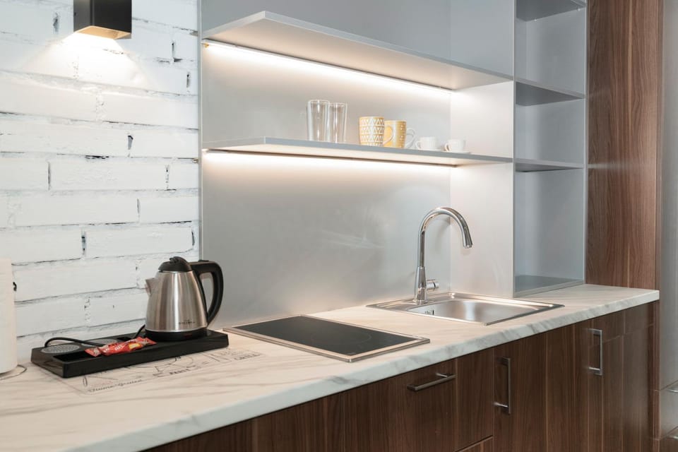 Kitchen or kitchenette