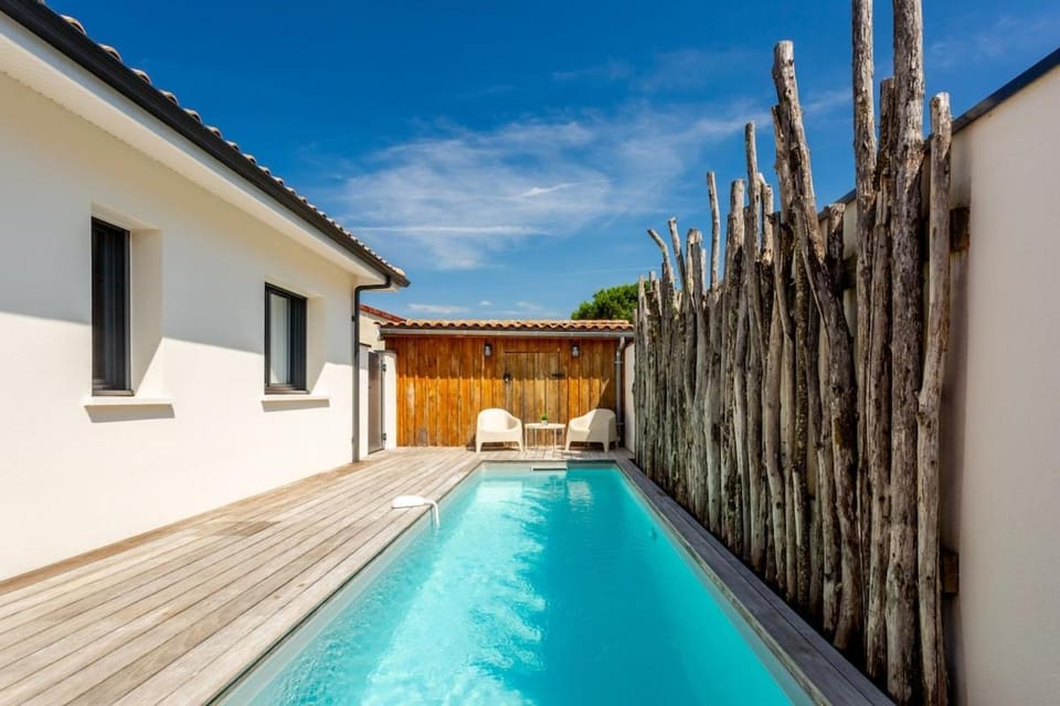 Villa Clim Piscine Bordeaux et Plages Villa in Nouvelle-Aquitaine