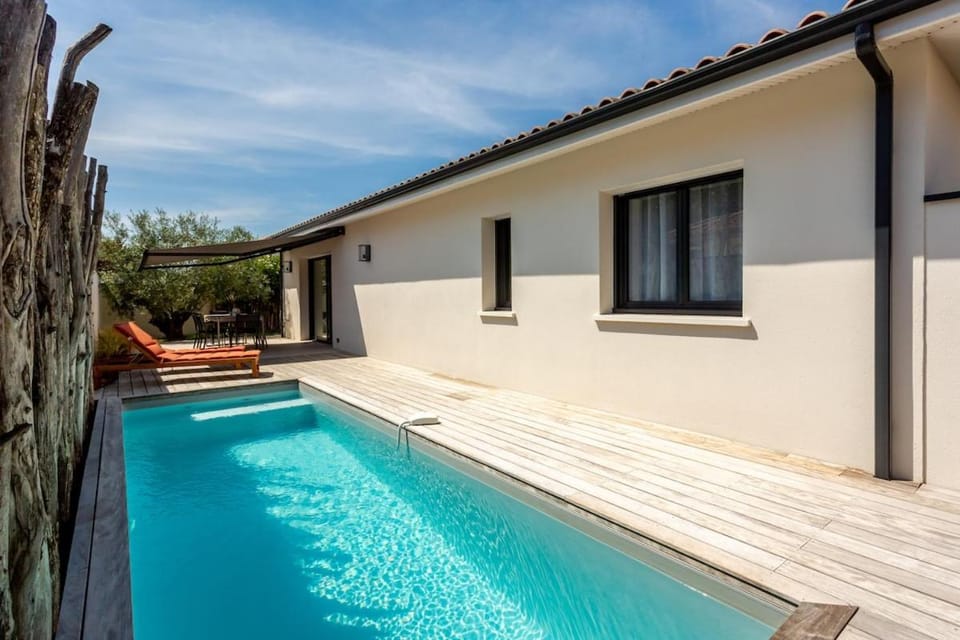 Villa Clim Piscine Bordeaux et Plages Villa in Nouvelle-Aquitaine