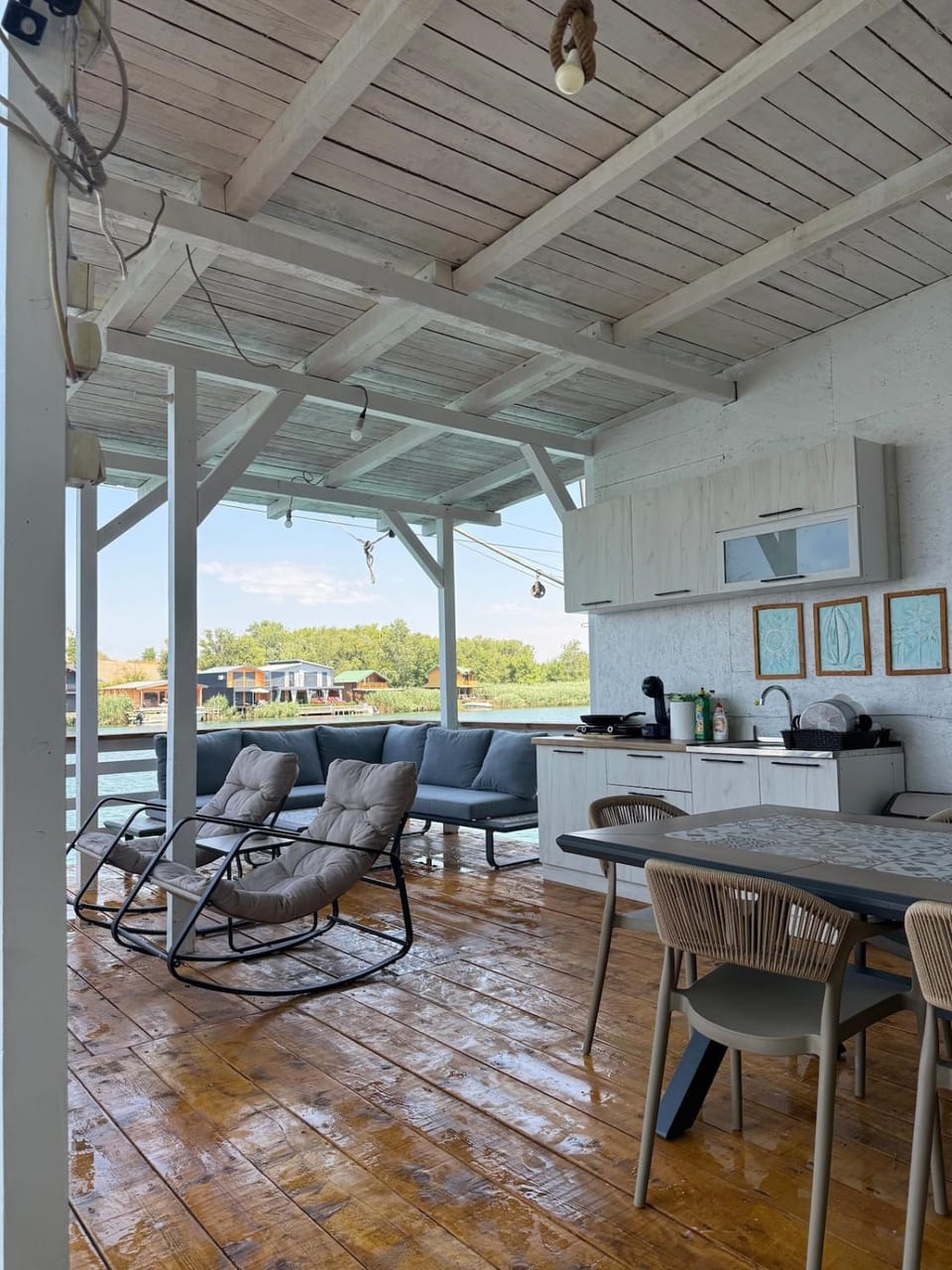 Patio, View (from property/room), Balcony/Terrace, Living room, Seating area