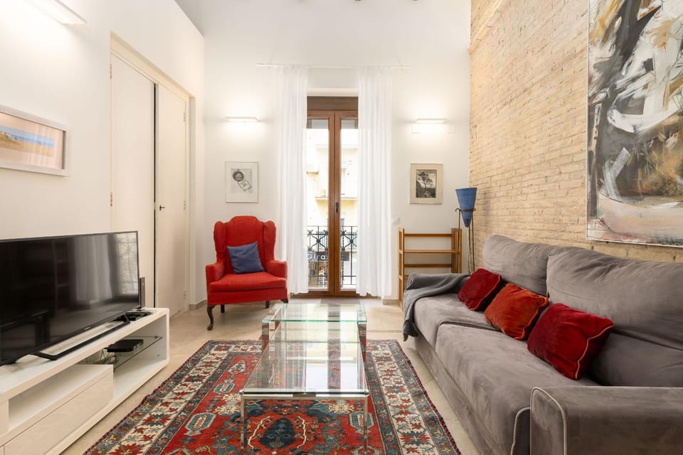 Communal lounge/ TV room, Living room