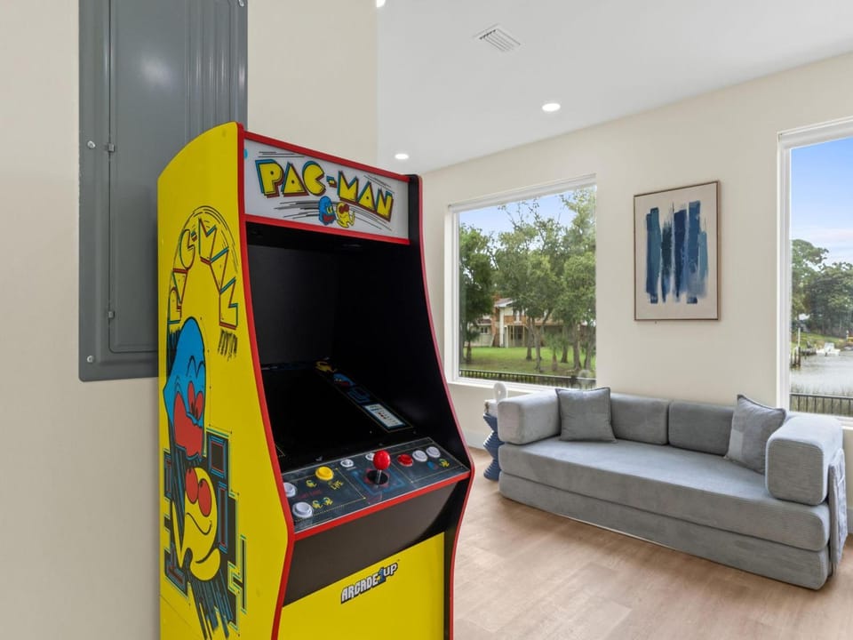 Game Room, Living room, Seating area, furniture