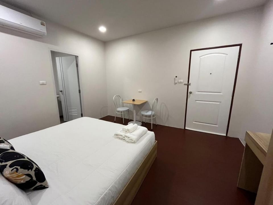 Bathroom, Bedroom