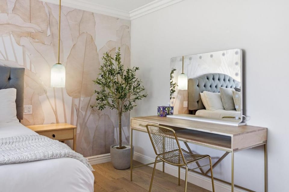 6BR SoCal Oasis with Pool Spa Sauna Villa in Mission Viejo
