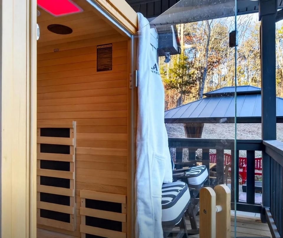 Dollys Vacation by Venture Smoky Mountains House in Pigeon Forge