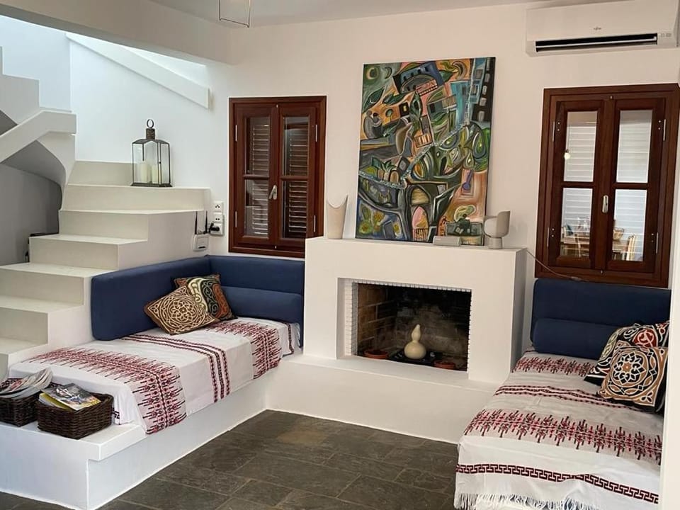 Eirini Villa by ΜΡS Villa in Euboea