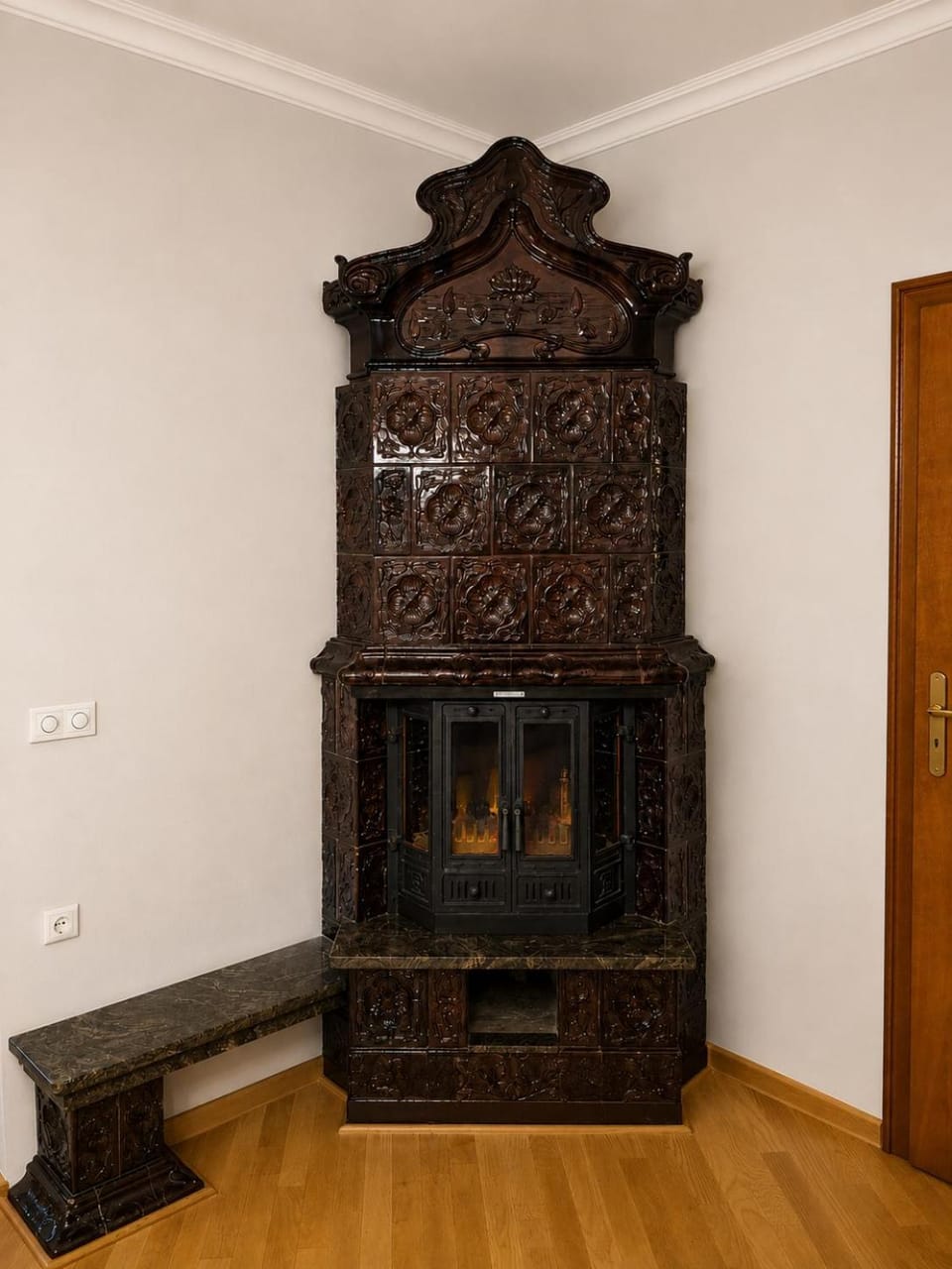 Living room, fireplace, fireplace