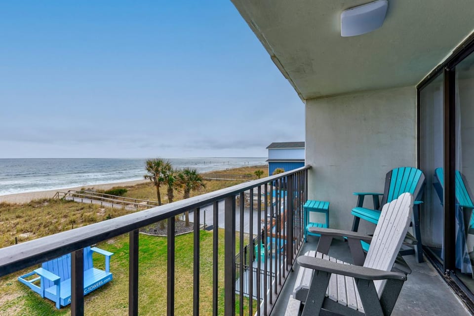 Patio, Natural landscape, View (from property/room), Balcony/Terrace, Beach, Sea view