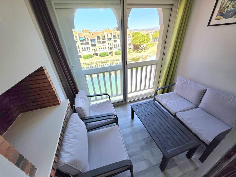 Résidence Pointe Vermeille - Studio cabine - 4 personnes - LE BARCARÈS. Réf: 9PVER_51E22 MAE-0133 Cabin in Le Barcarès