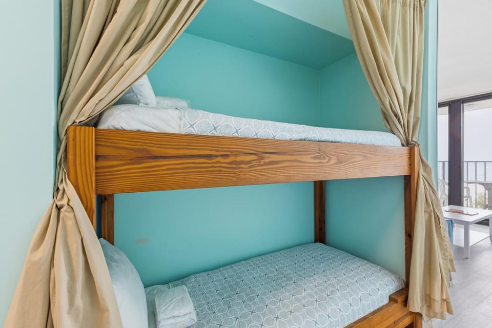 Bed, bunk bed