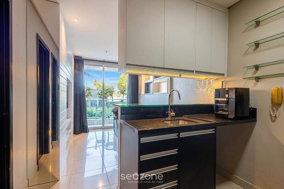 View (from property/room), Balcony/Terrace, Kitchen or kitchenette, Seating area