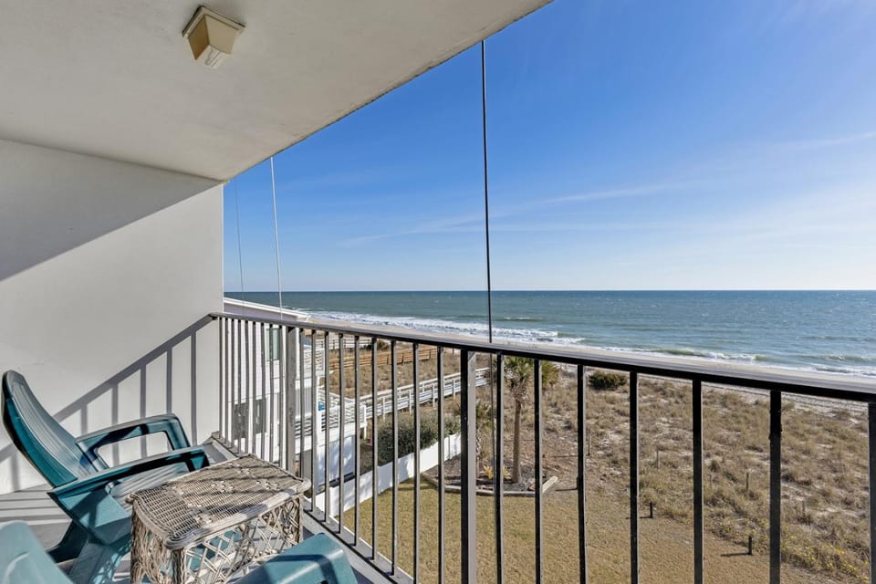 Natural landscape, View (from property/room), Balcony/Terrace, Beach, Sea view