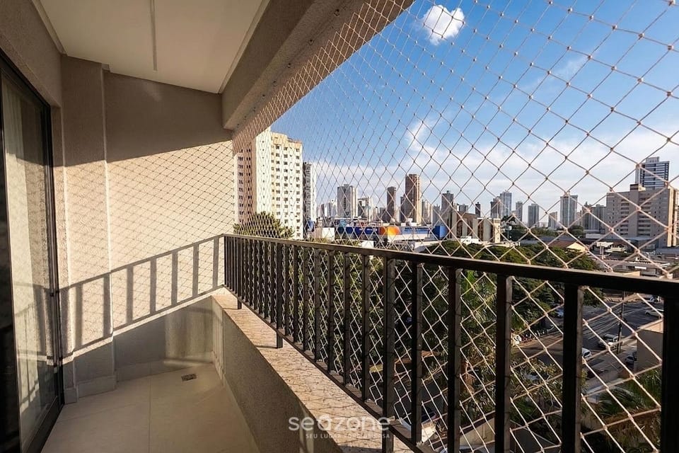 Balcony/Terrace, City view
