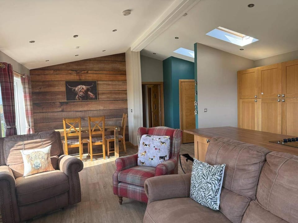 Living room, Decorative detail, Seating area