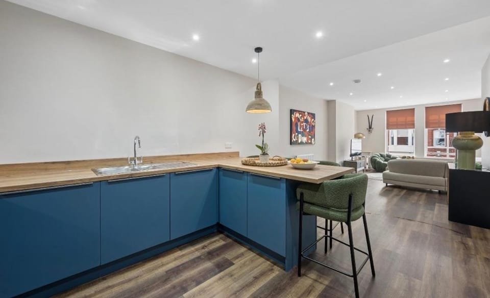 Town center 2 bedroom modern luxury apartment Apartment in Southport