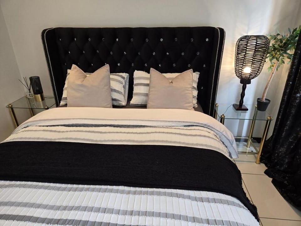 Scott Sandton Cozy escapes Apartment in Sandton