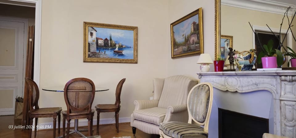 Appartement climatisé à louer à Paris Trocadéro Apartment in Paris