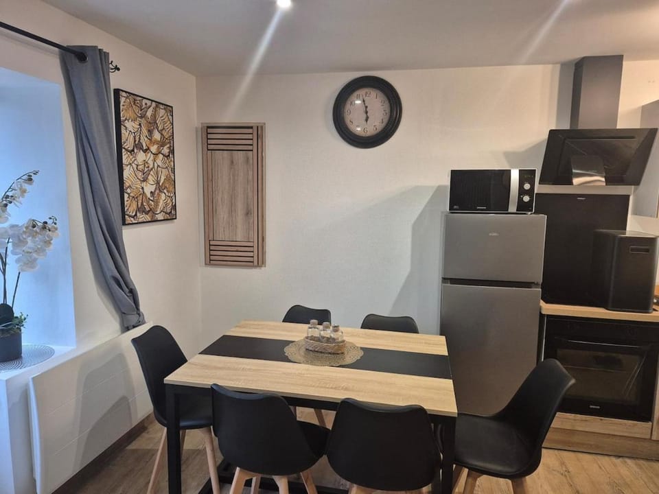 chic apartment and zen Apartment in Nouvelle-Aquitaine