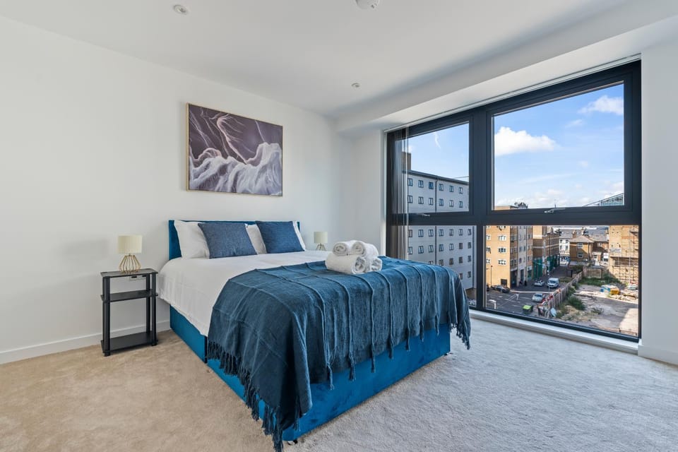 Bed, View (from property/room), Photo of the whole room, Bedroom