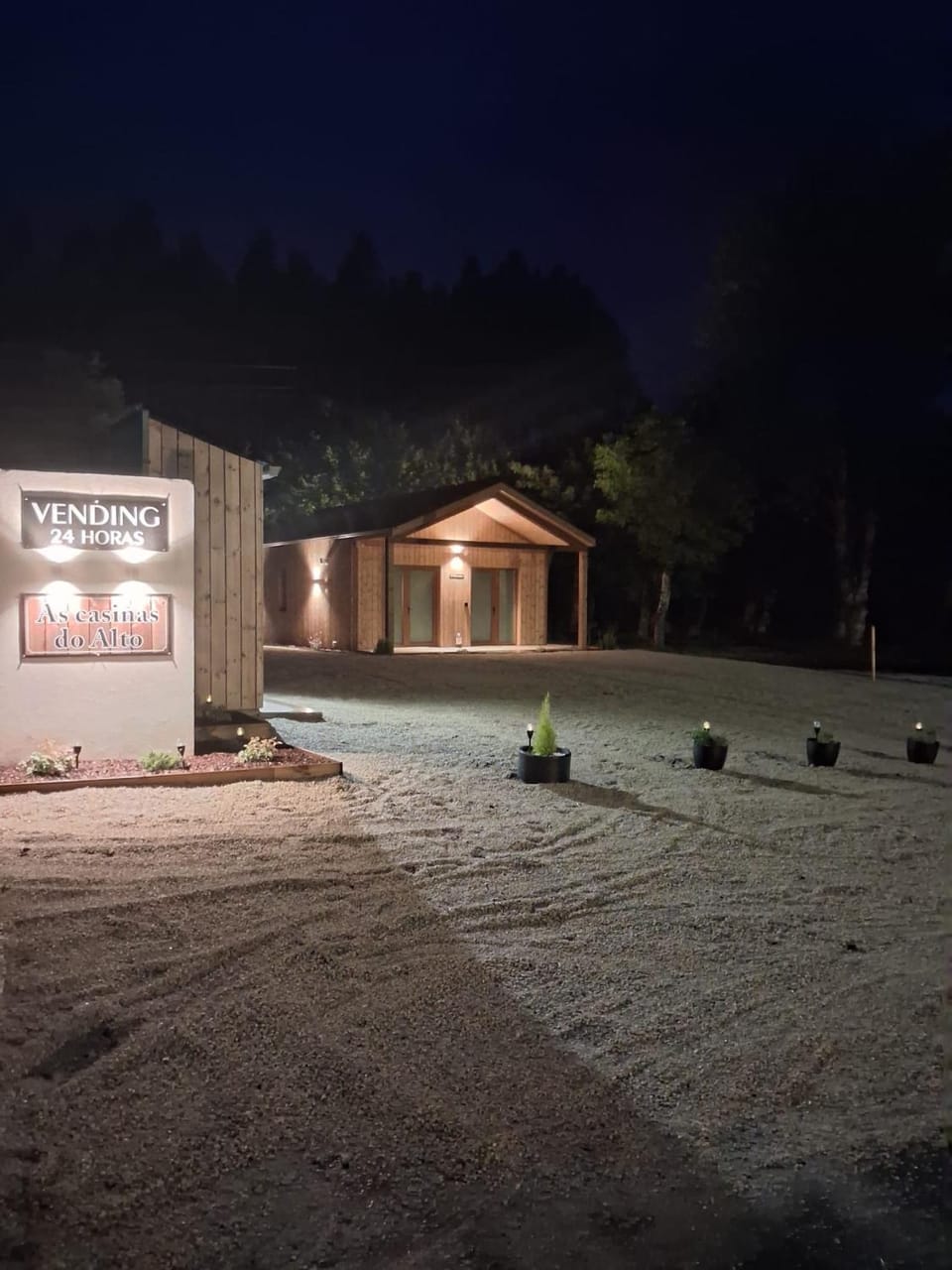Property building, Night