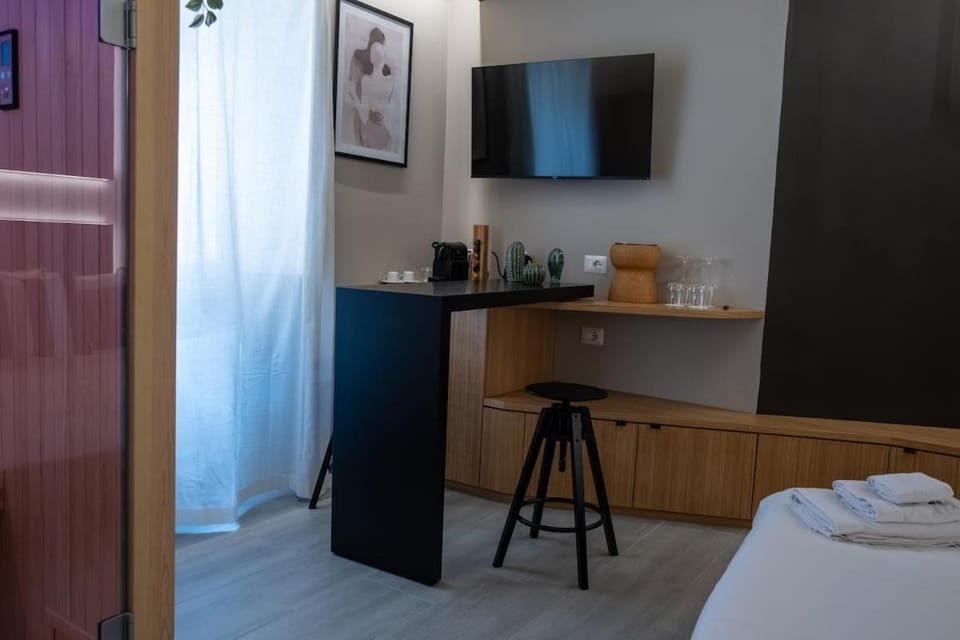 Private Sauna Hydro Massage Shower near Rome Apartment in Lazio