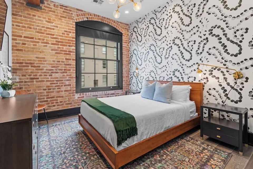 Suite Modern Comfort Pool Gym & Game Room Hotel Apartment hotel in Warehouse District