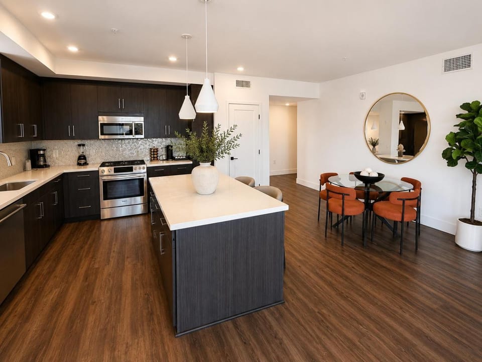 Kitchen or kitchenette, Dining area, dishwasher, oven, stove, toaster