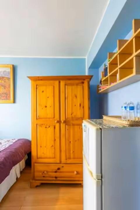 Guest Stay in Apartment in Stockwell - 10 mins to Central London Vacation rental in London