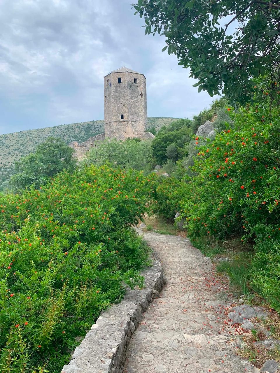 Nearby landmark, Natural landscape, Landmark view
